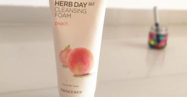 The Face Shop Herb Day 365 Cleansing Foam Peach