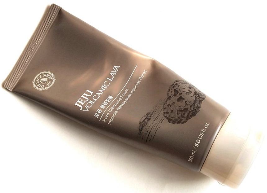 Review sữa rửa mặt Jeju Volcanic Lava Pore Cleansing Foam