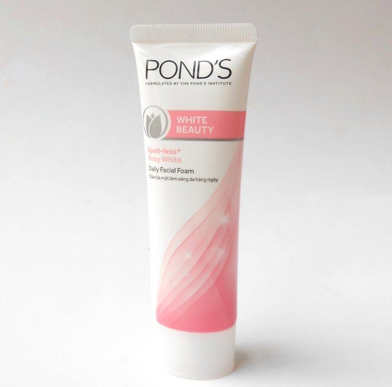 sữa rửa mặt Pond’s White Beauty Spotless Rosy White Daily Facial Foam